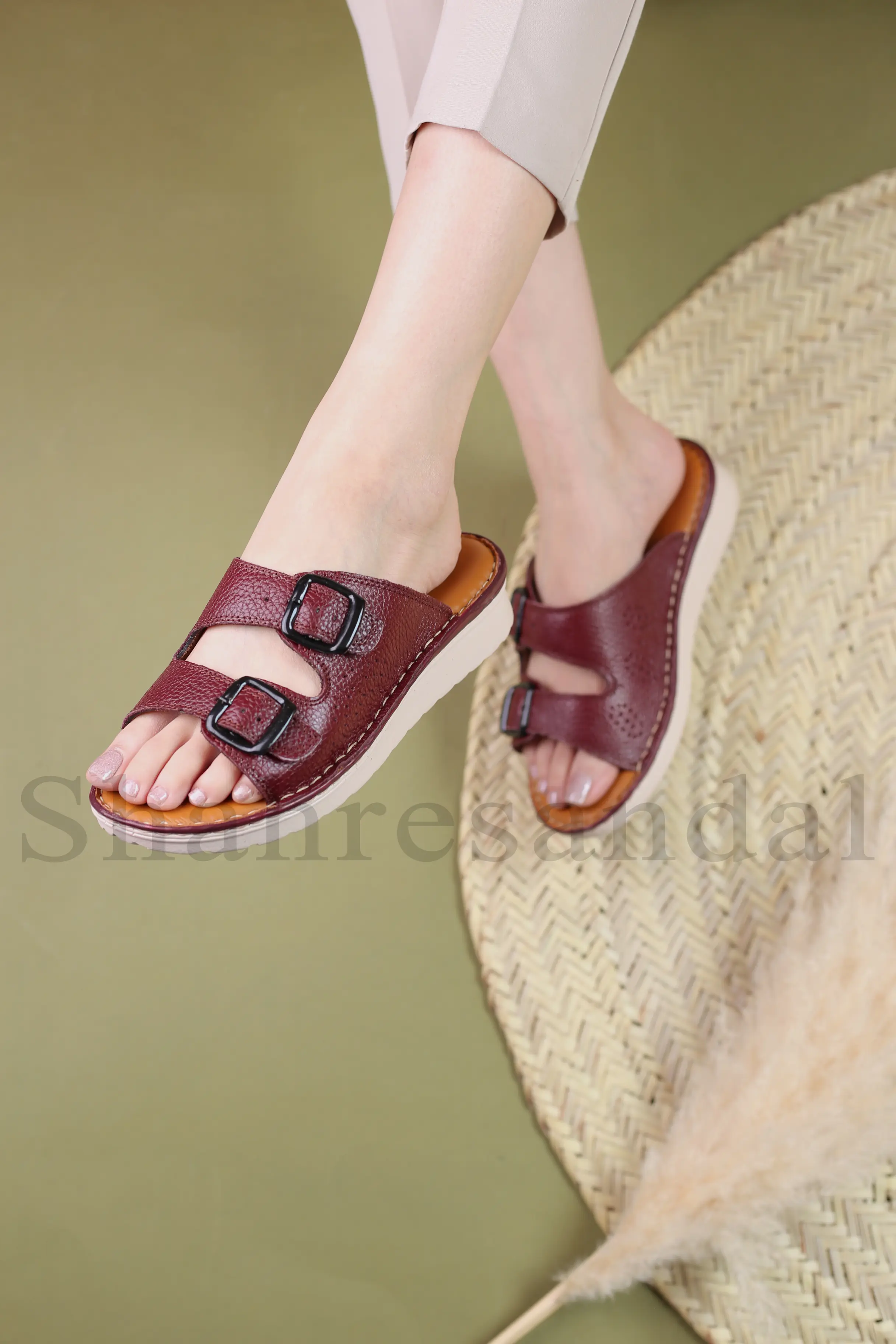 صندل چرم طبیعی زنانه واکر
