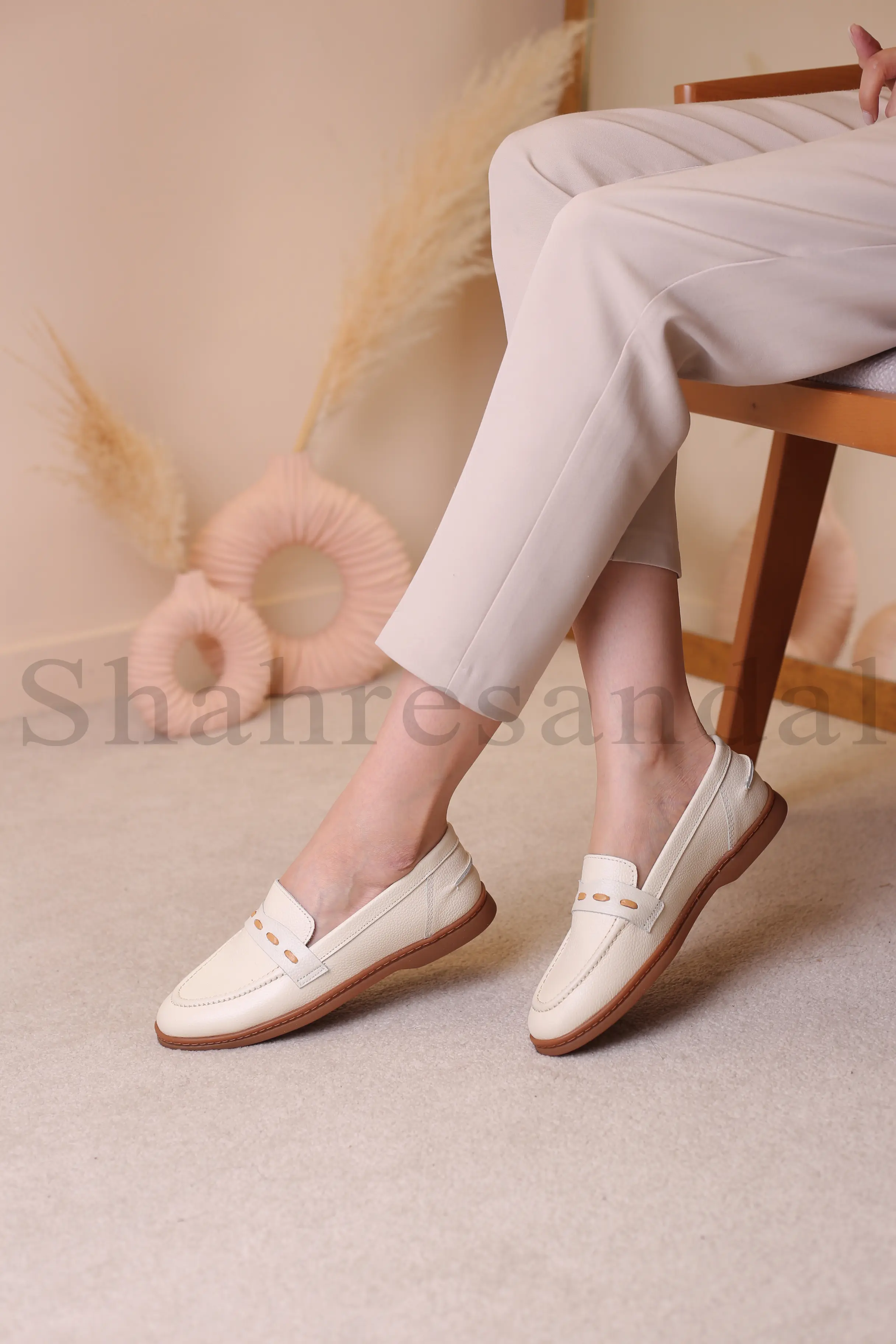 کفش کالج چرم طبیعی زنانه کد 023