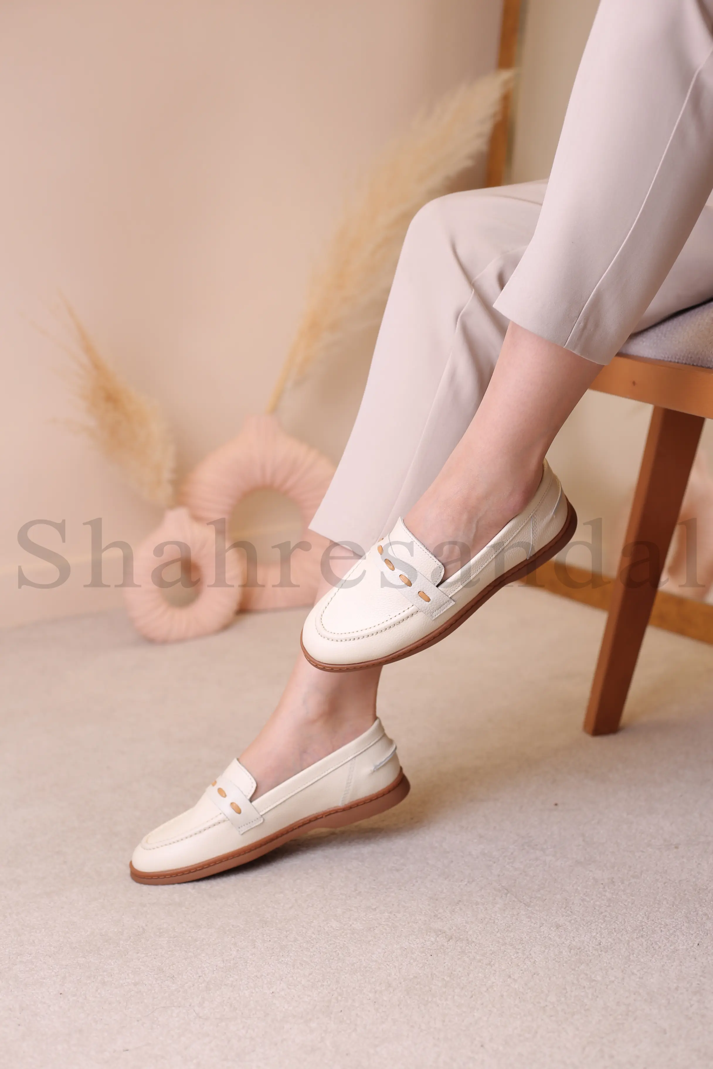 کفش کالج چرم طبیعی زنانه کد 023