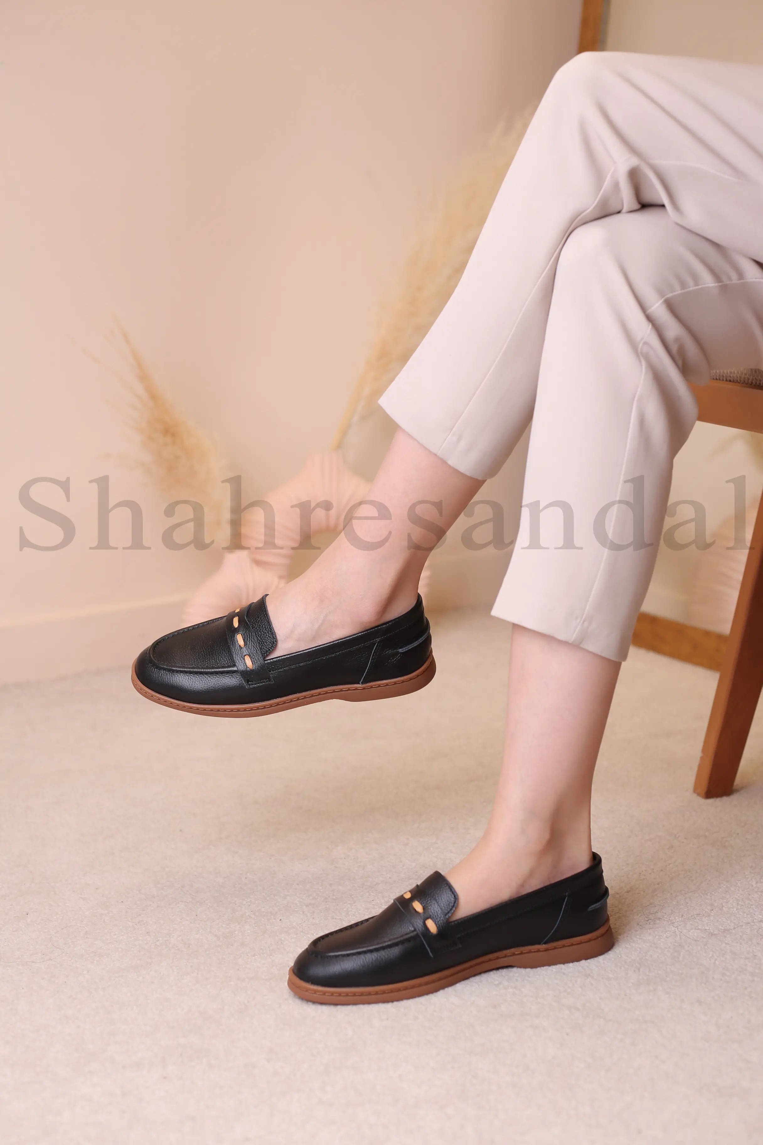 کفش کالج چرم طبیعی زنانه کد 023