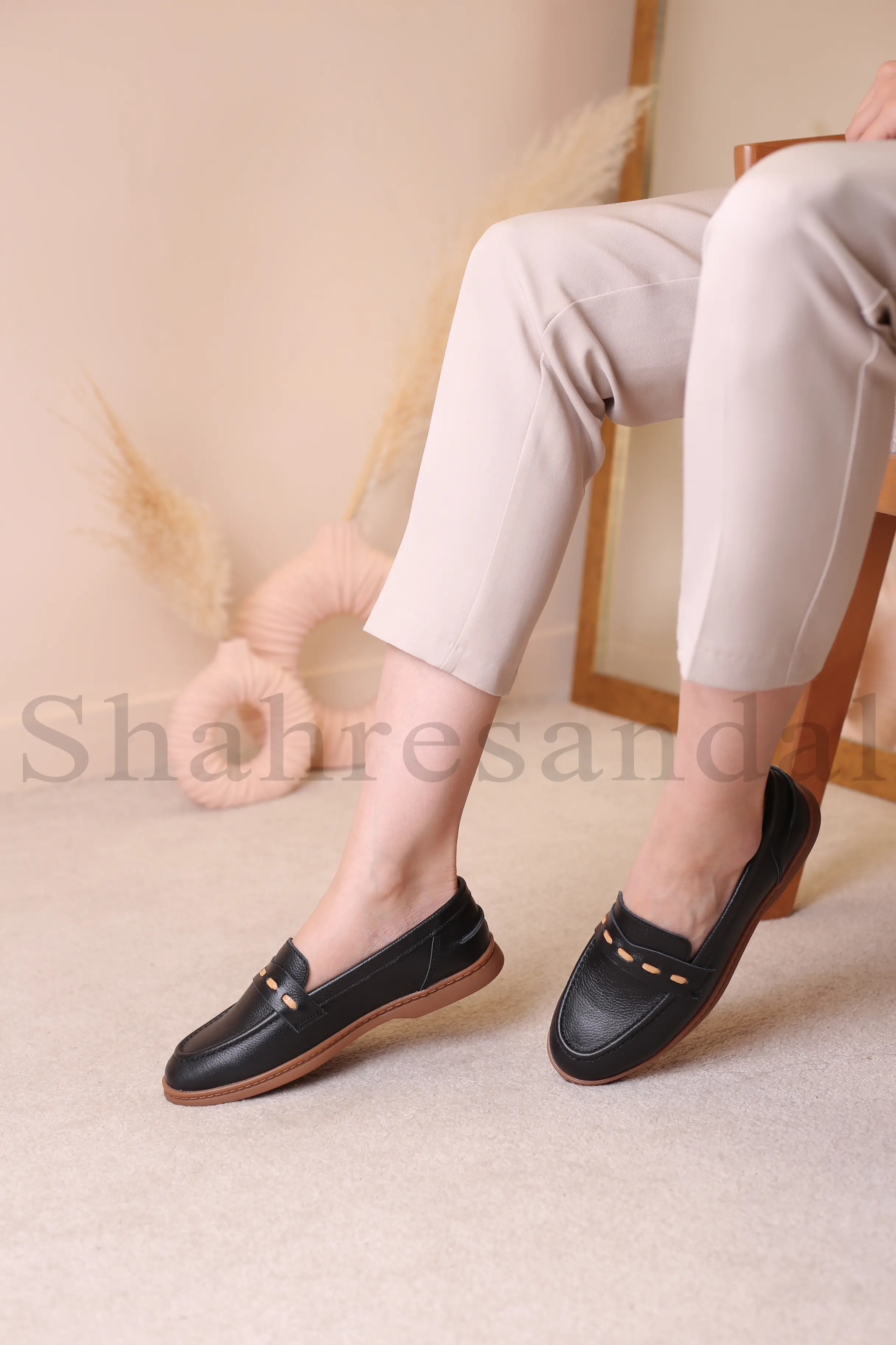 کفش کالج چرم طبیعی زنانه کد 023