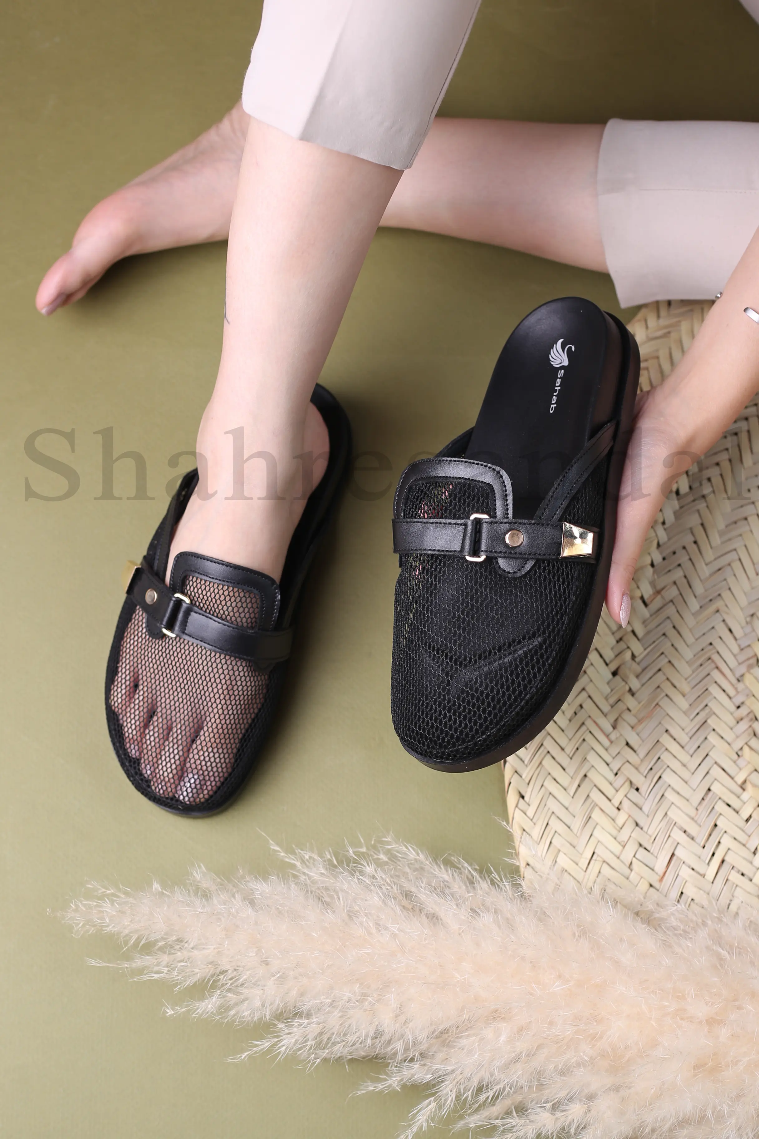 کفش صندل جلو بسته زنانه کد 636