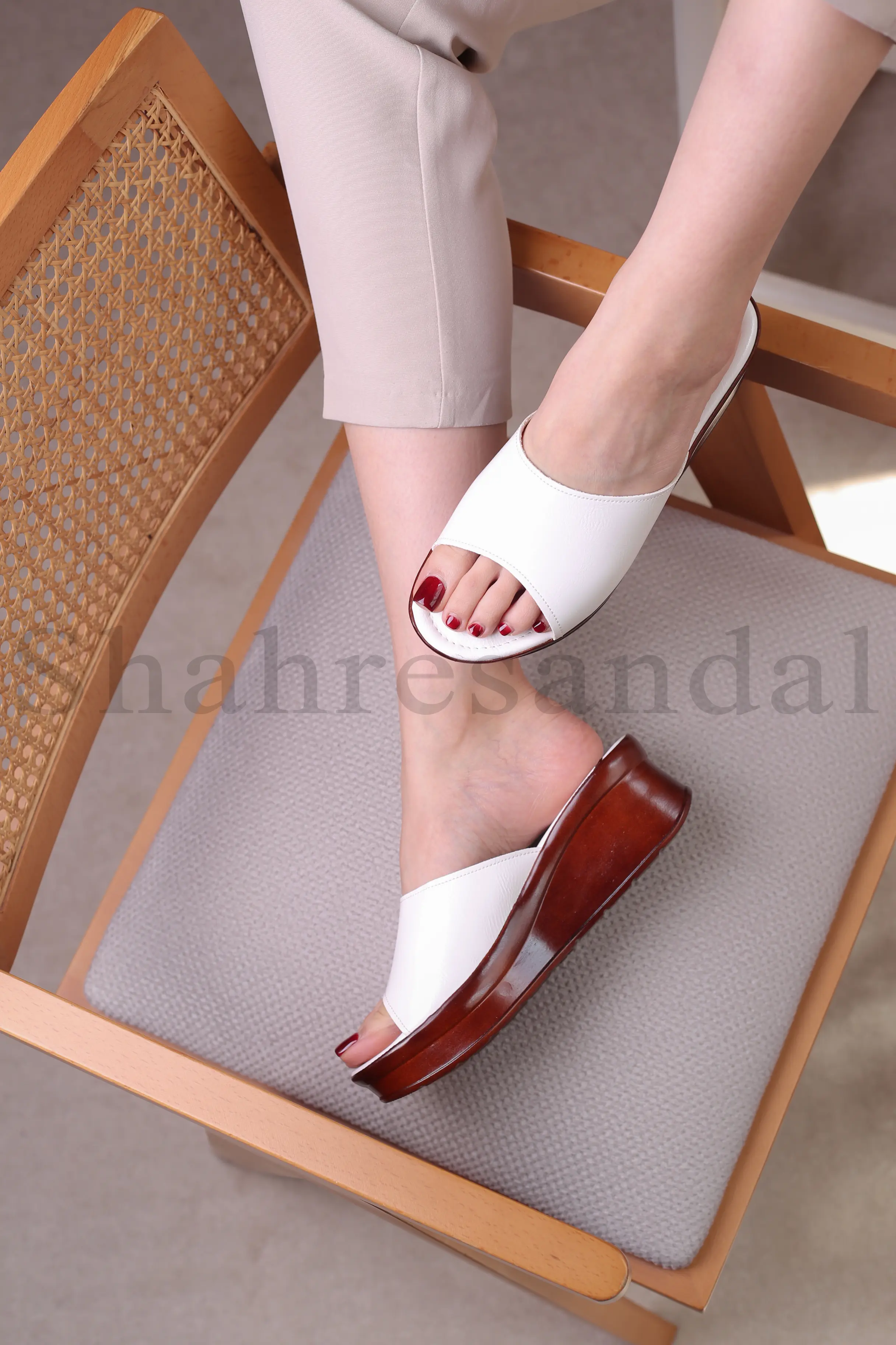 کفش صندل لژدار زنانه کد 660