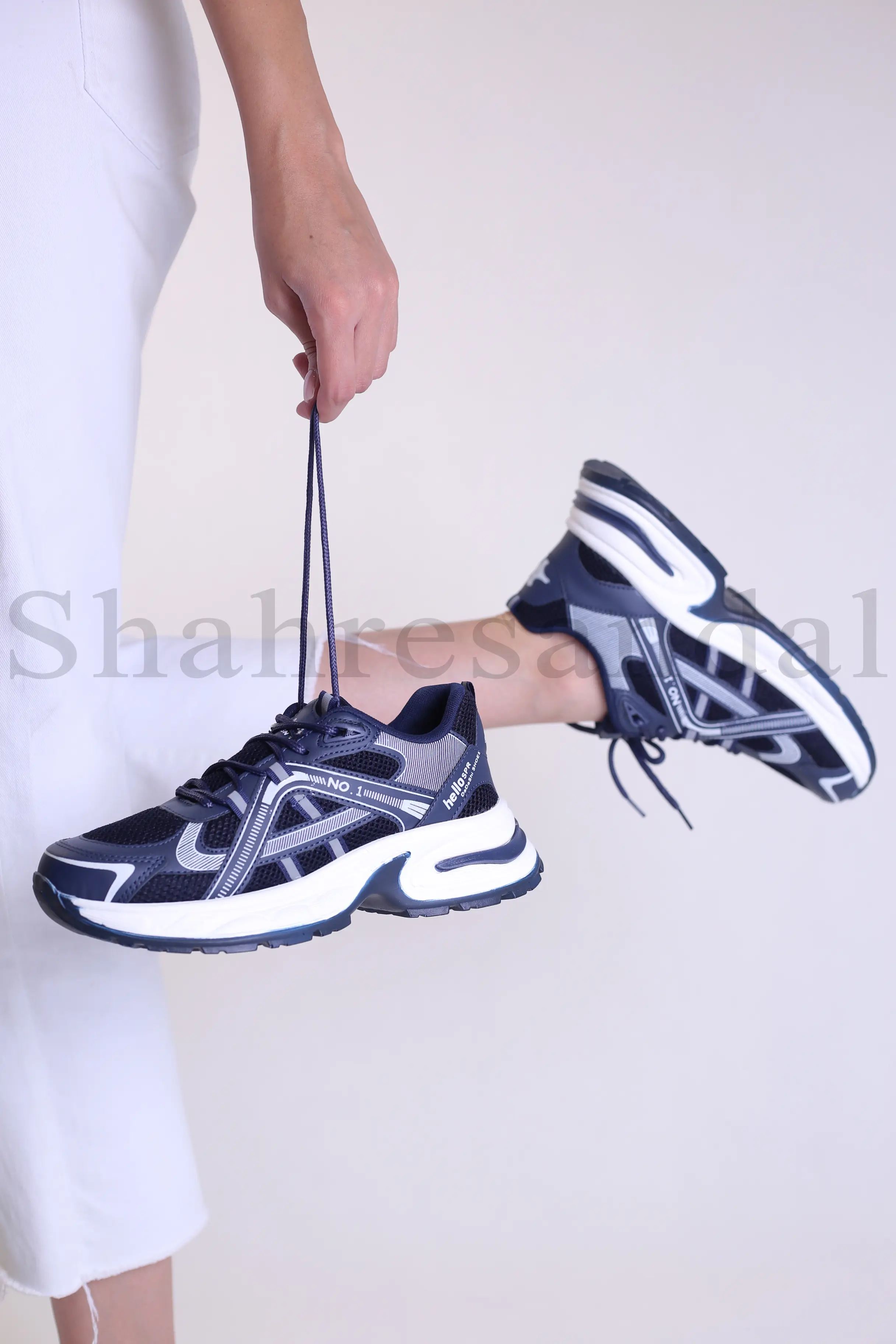 کفش اسپرت زنانه کیو کد 7151