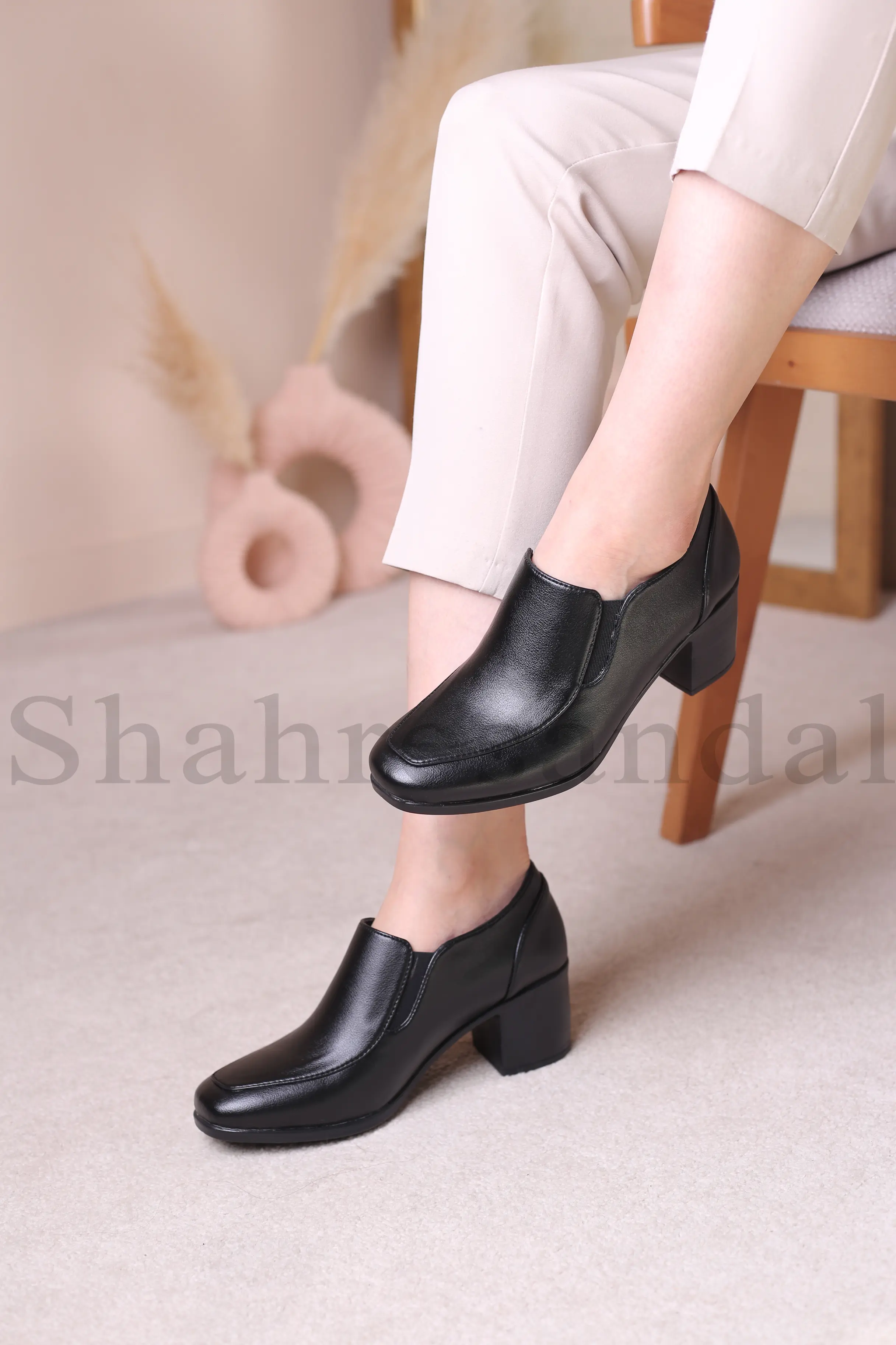 کفش پرسنلی پاشنه دار زنانه خوکی