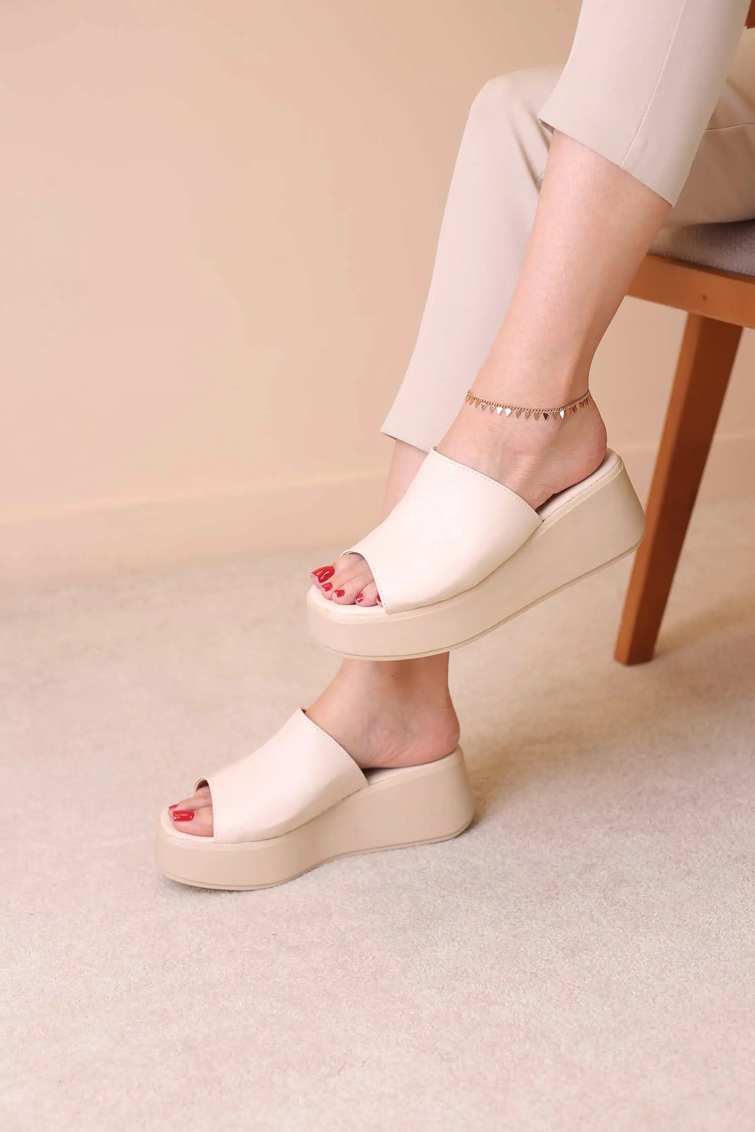 کفش صندل لژدار زنانه کد 441