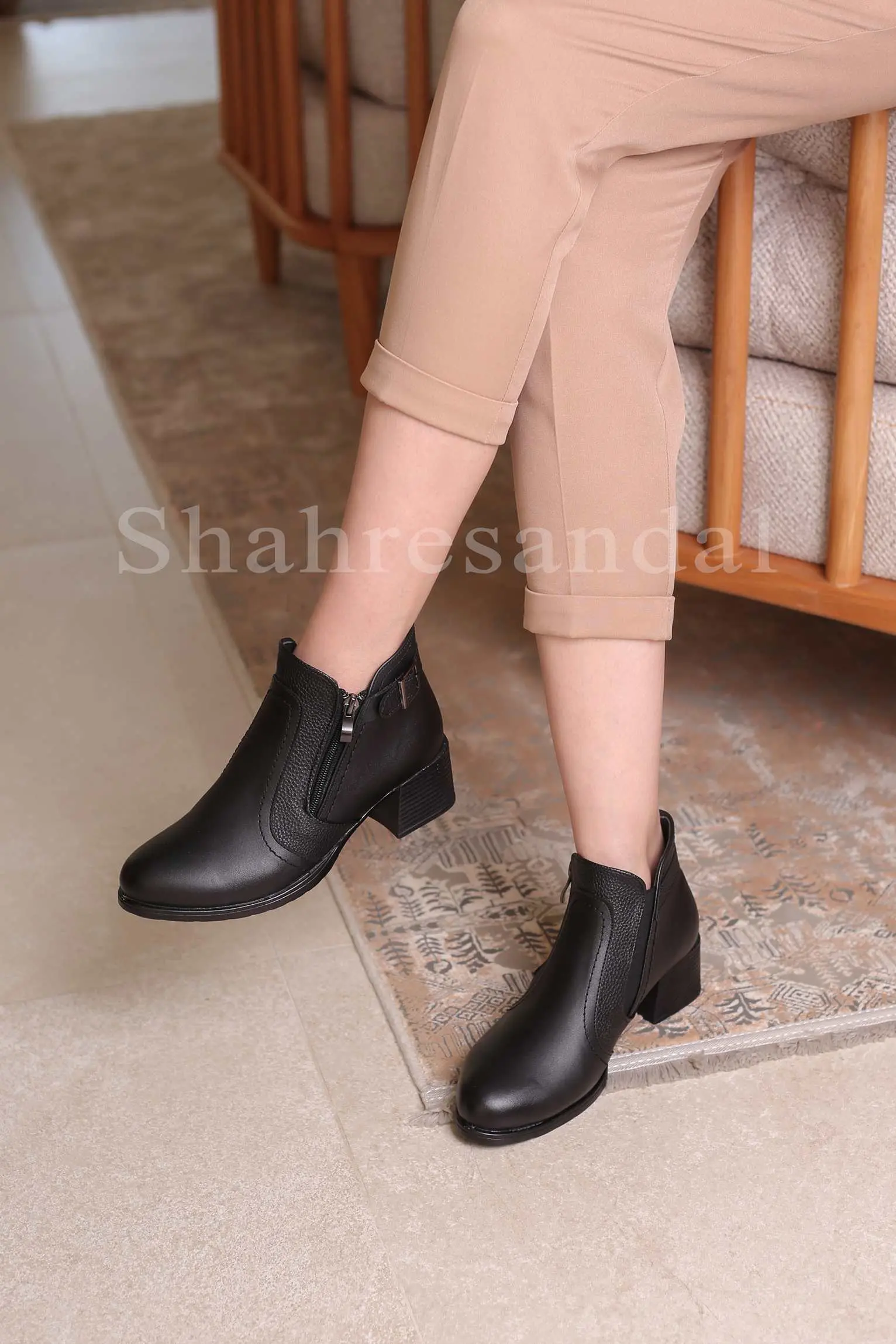 نیم بوت پاشنه دار زنانه آتوسا