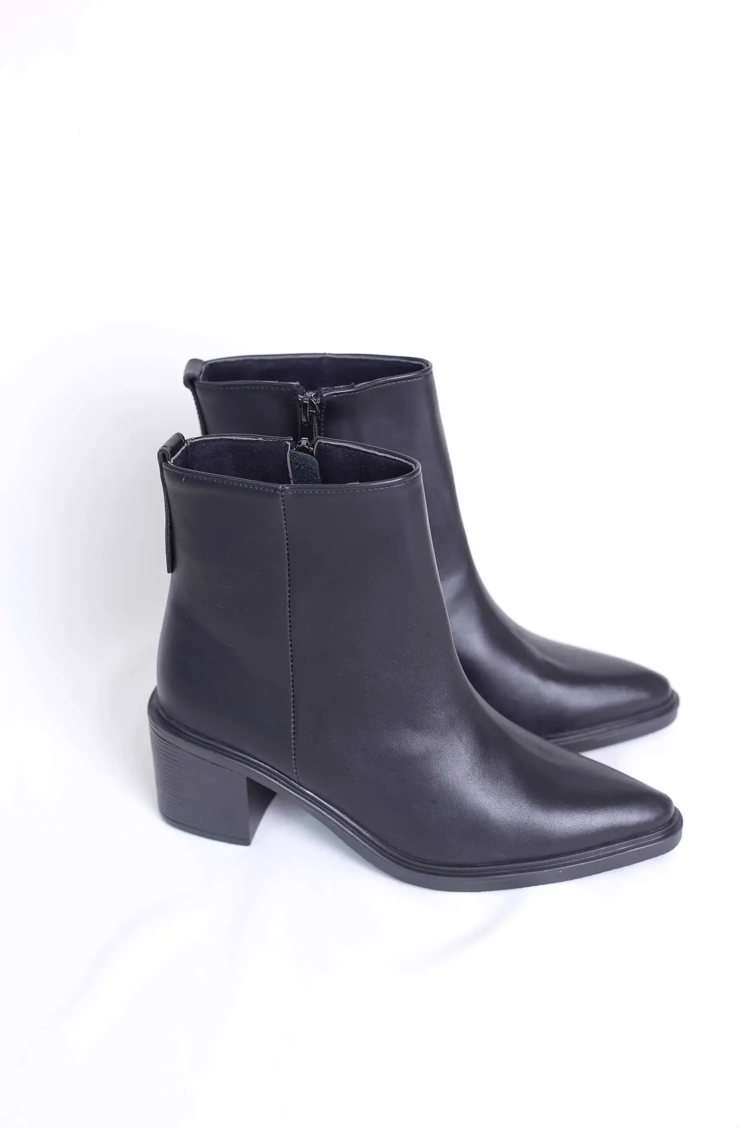 بوت پاشنه دار زنانه کد 8340