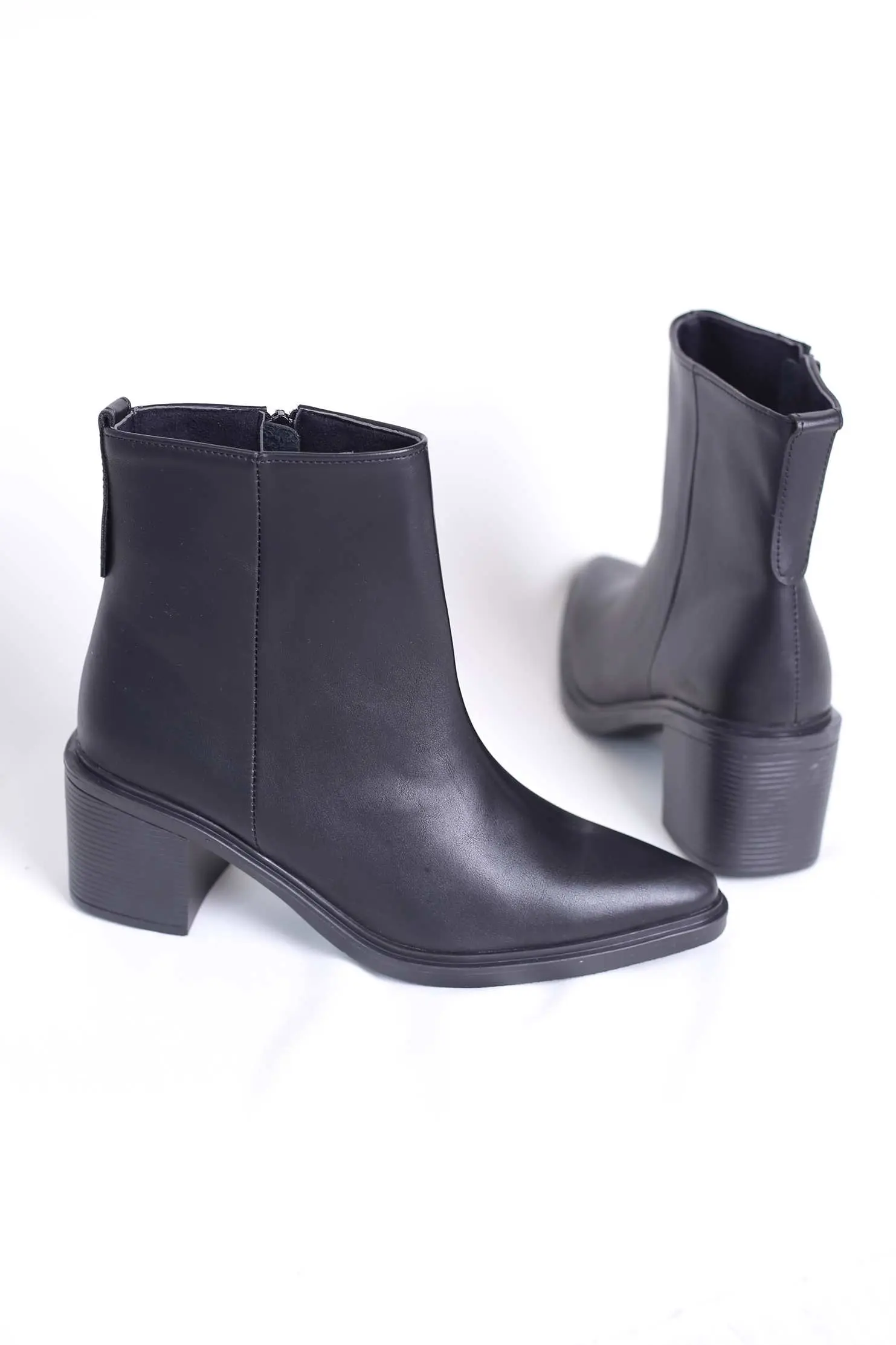 بوت پاشنه دار زنانه کد 8340