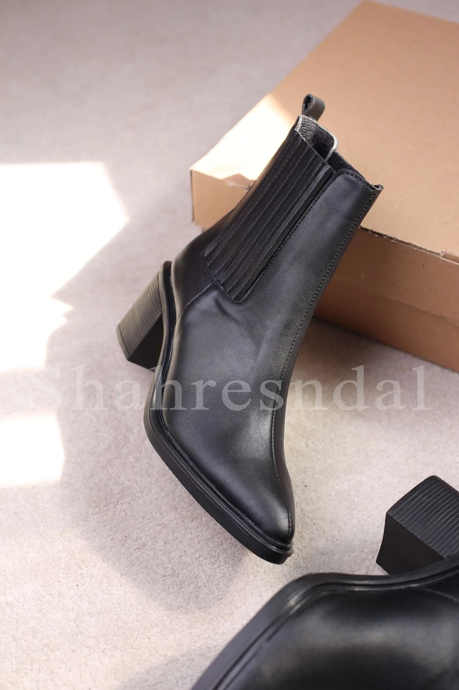 نیم بوت پاشنه دار زنانه کد 8343
