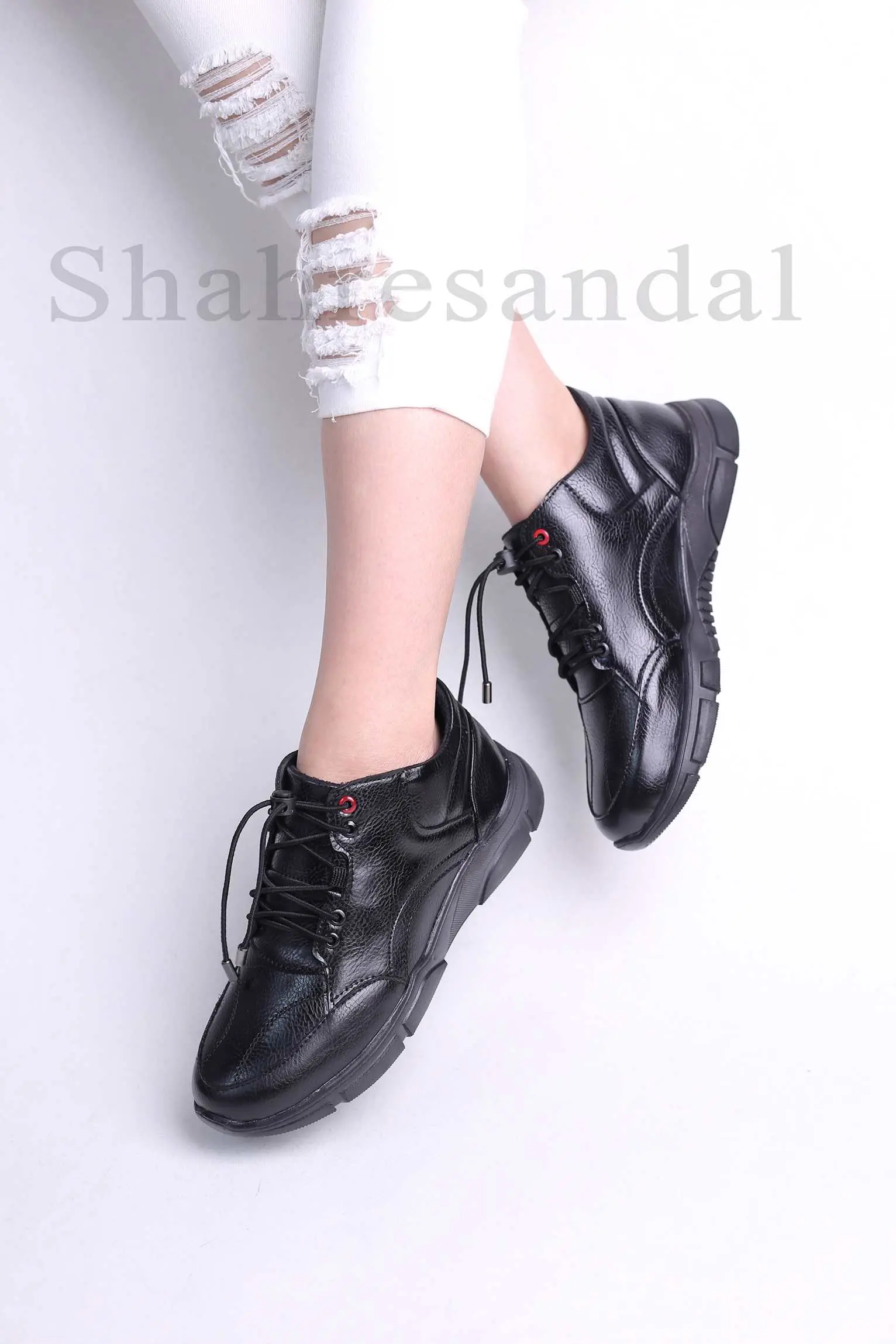 کفش اسپرت زنانه لیوایز 8018