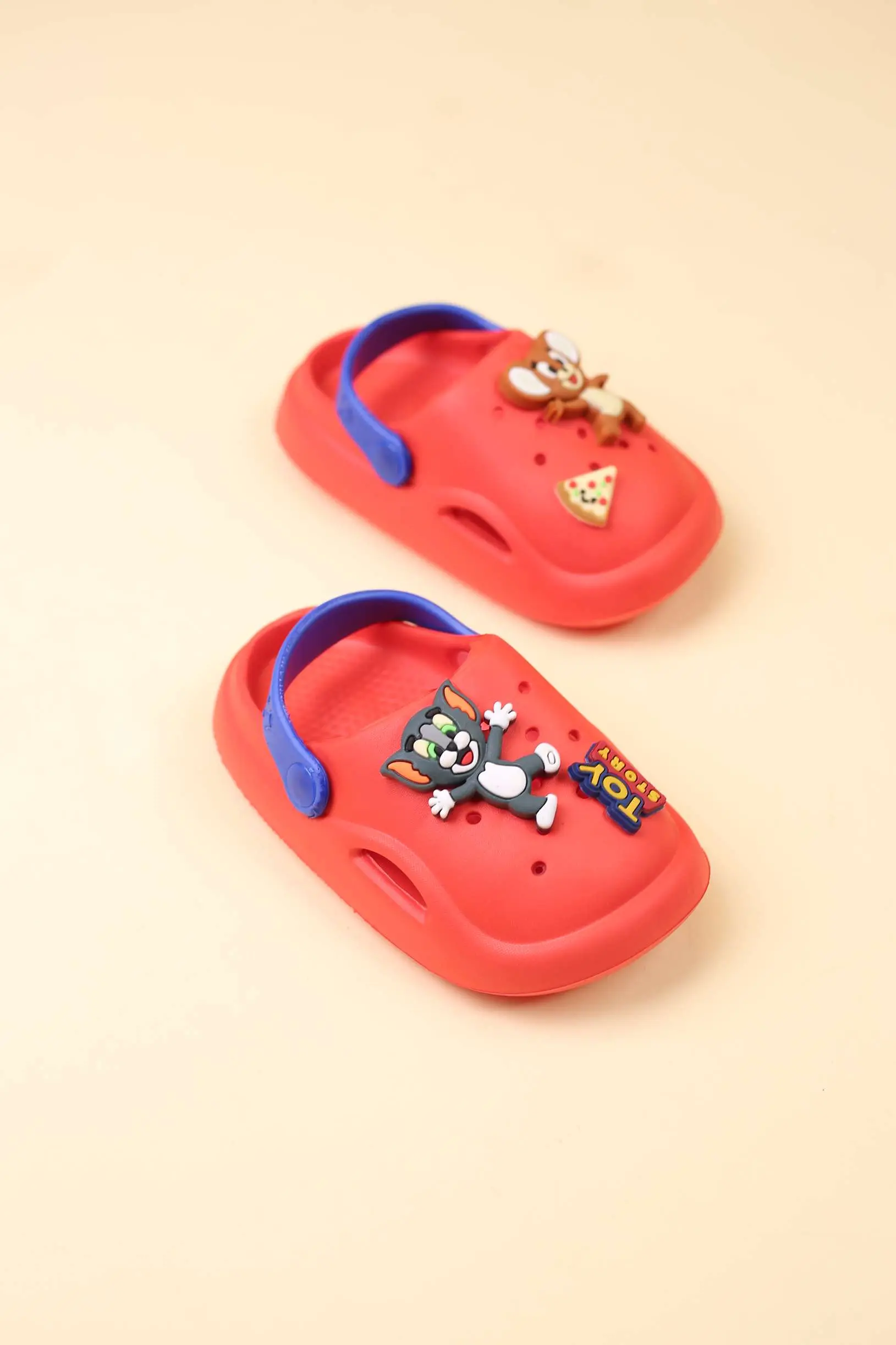 کراکس بچه گانه پاستیل