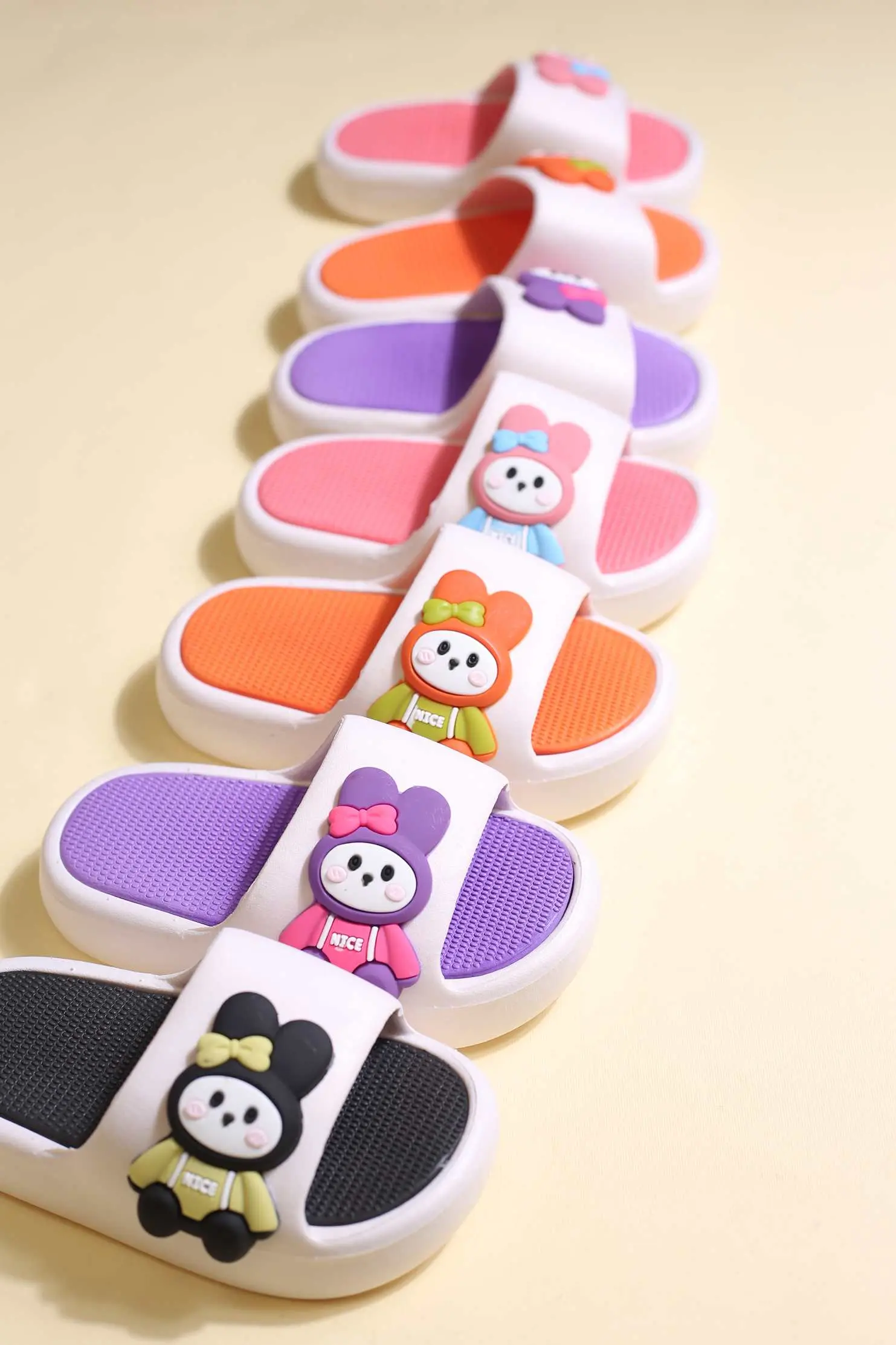 کفش صندل روفرشی بچه گانه نایس