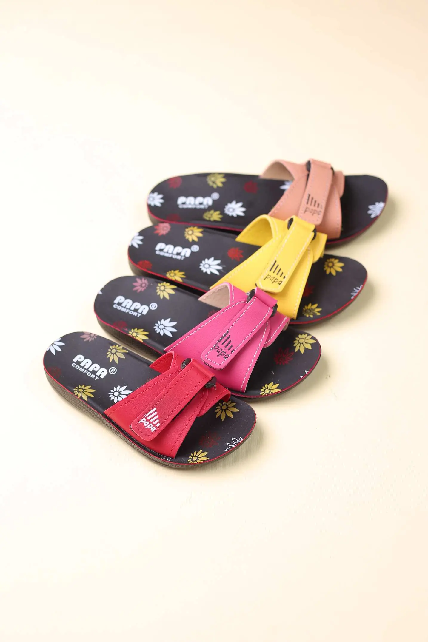 کفش صندل روفرشی بچه گانه حلما