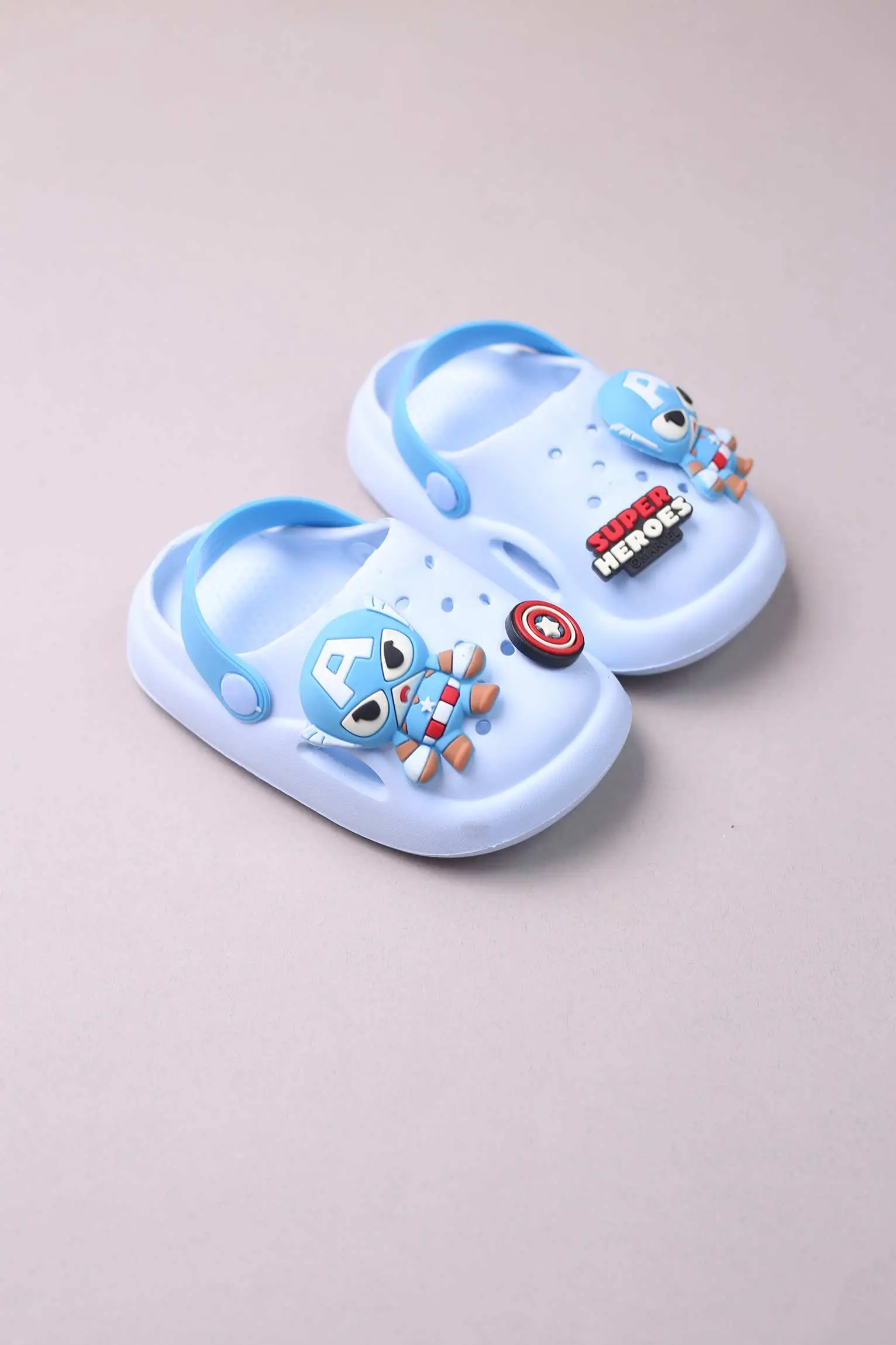 کفش صندل روفرشی بچه گانه بتمنی