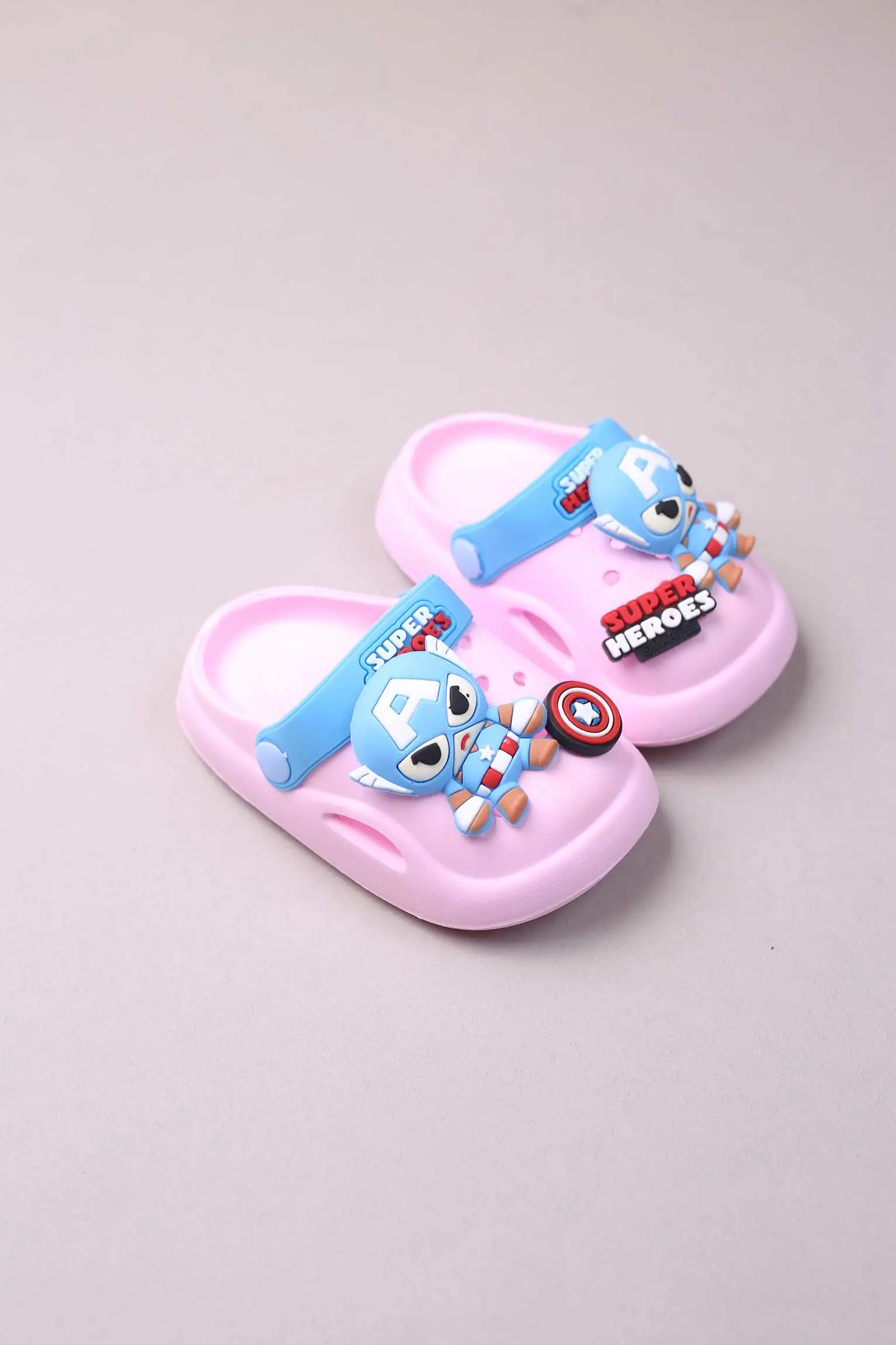 کفش صندل روفرشی بچه گانه بتمنی