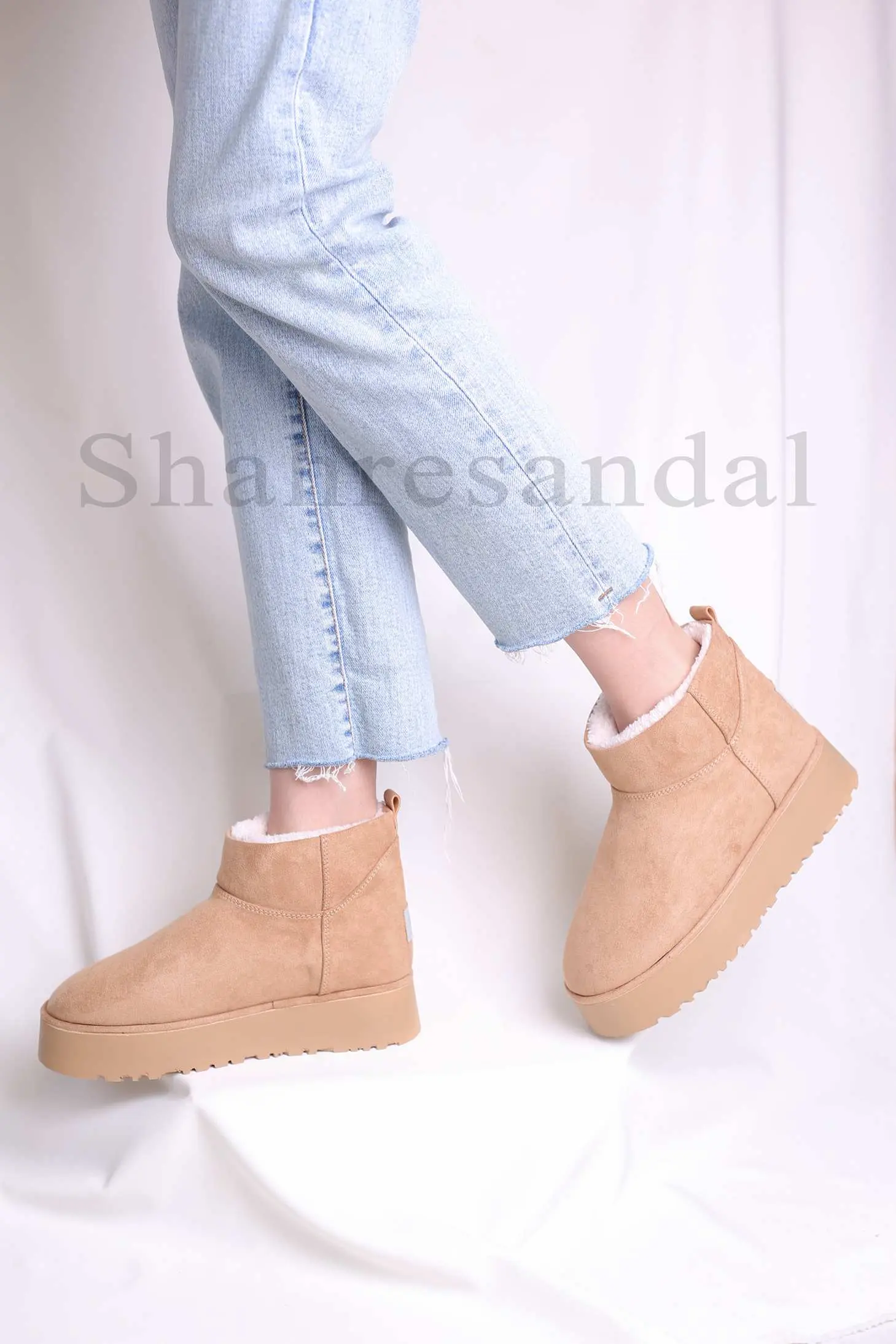 بوت زنانه آگ کد 4005