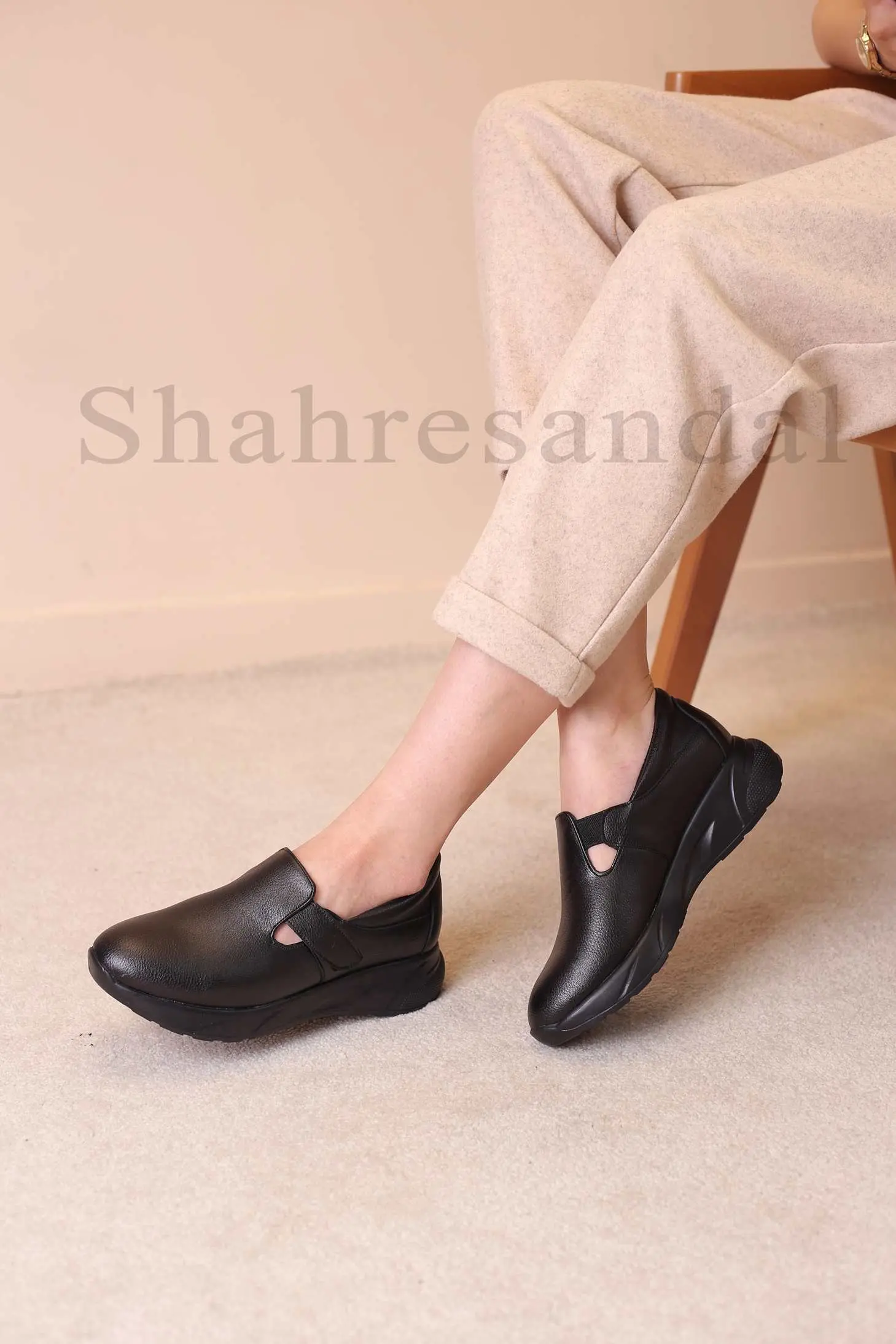 کفش پرسنلی زنانه آیدا چسبی