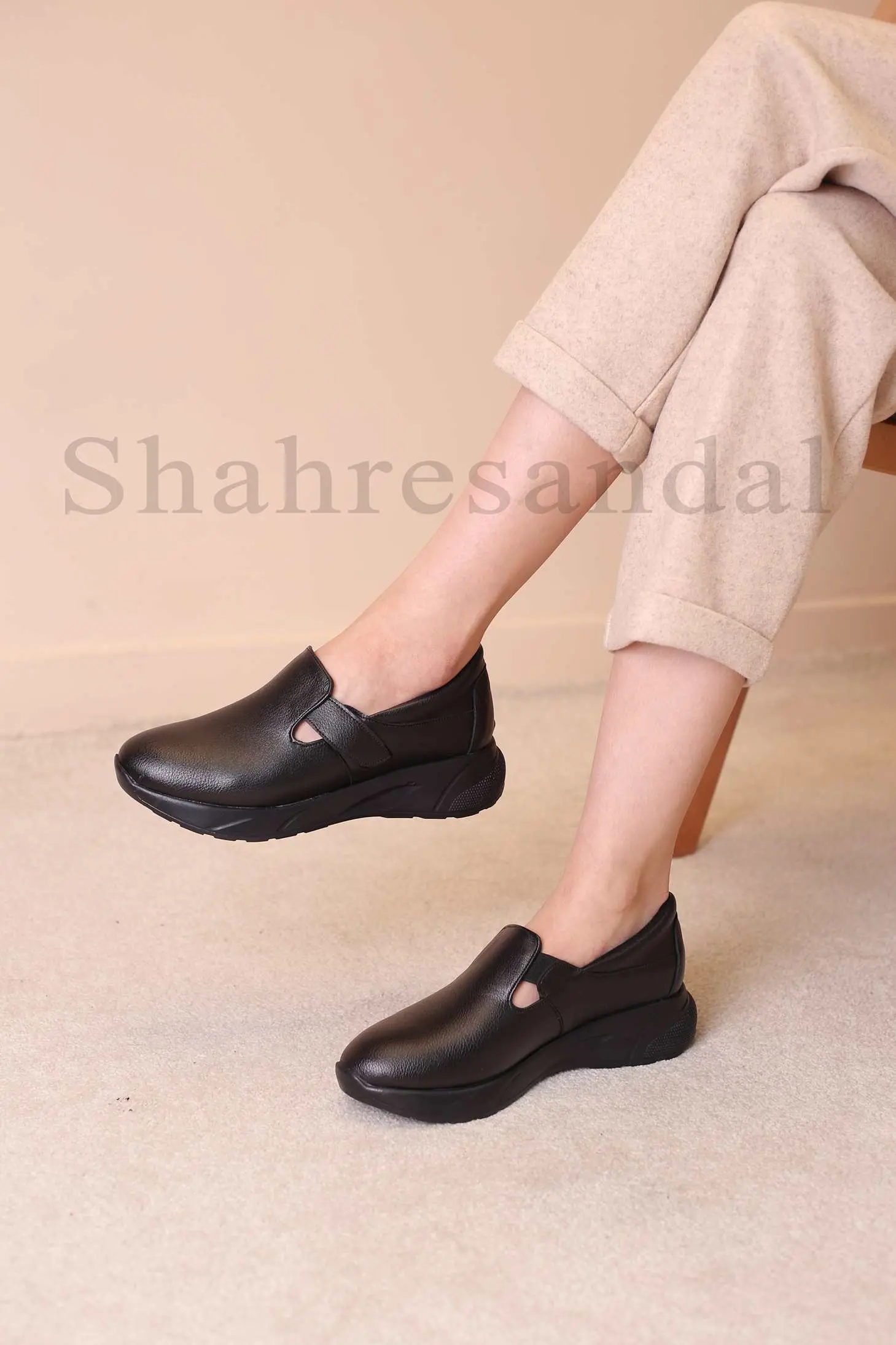 کفش پرسنلی زنانه آیدا چسبی