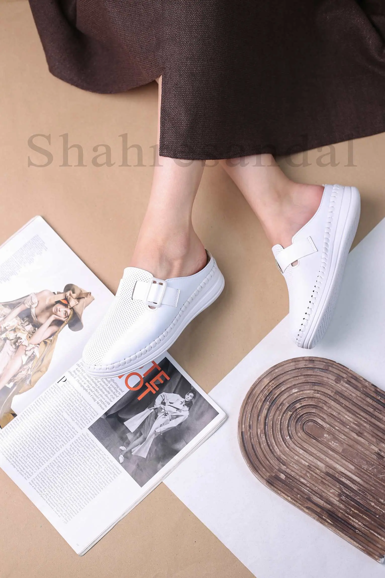 کفش صندل جلو بسته زنانه کد 915