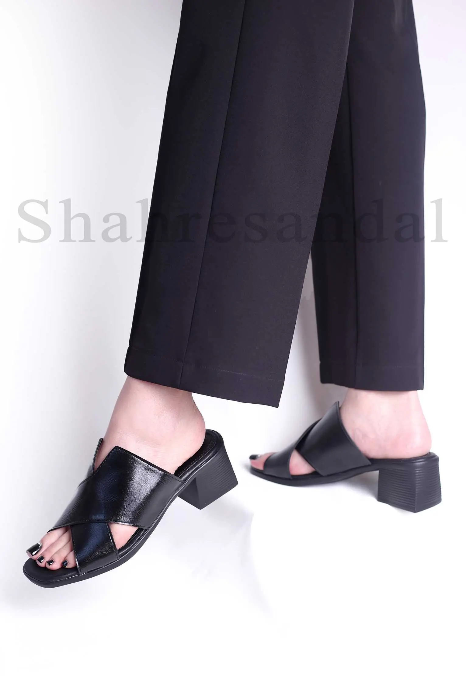 کفش صندل پاشنه دار مونا