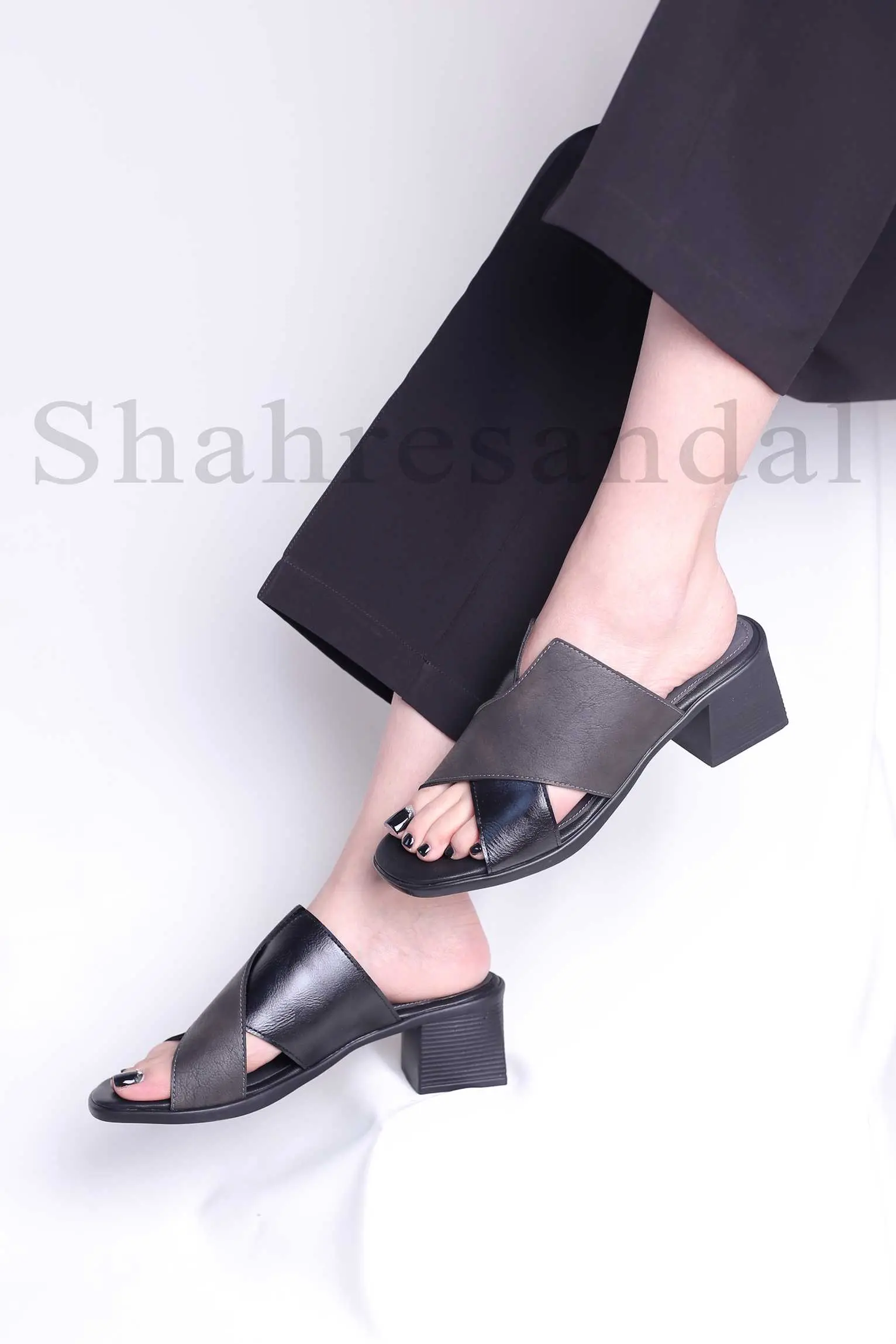 کفش صندل پاشنه دار مونا