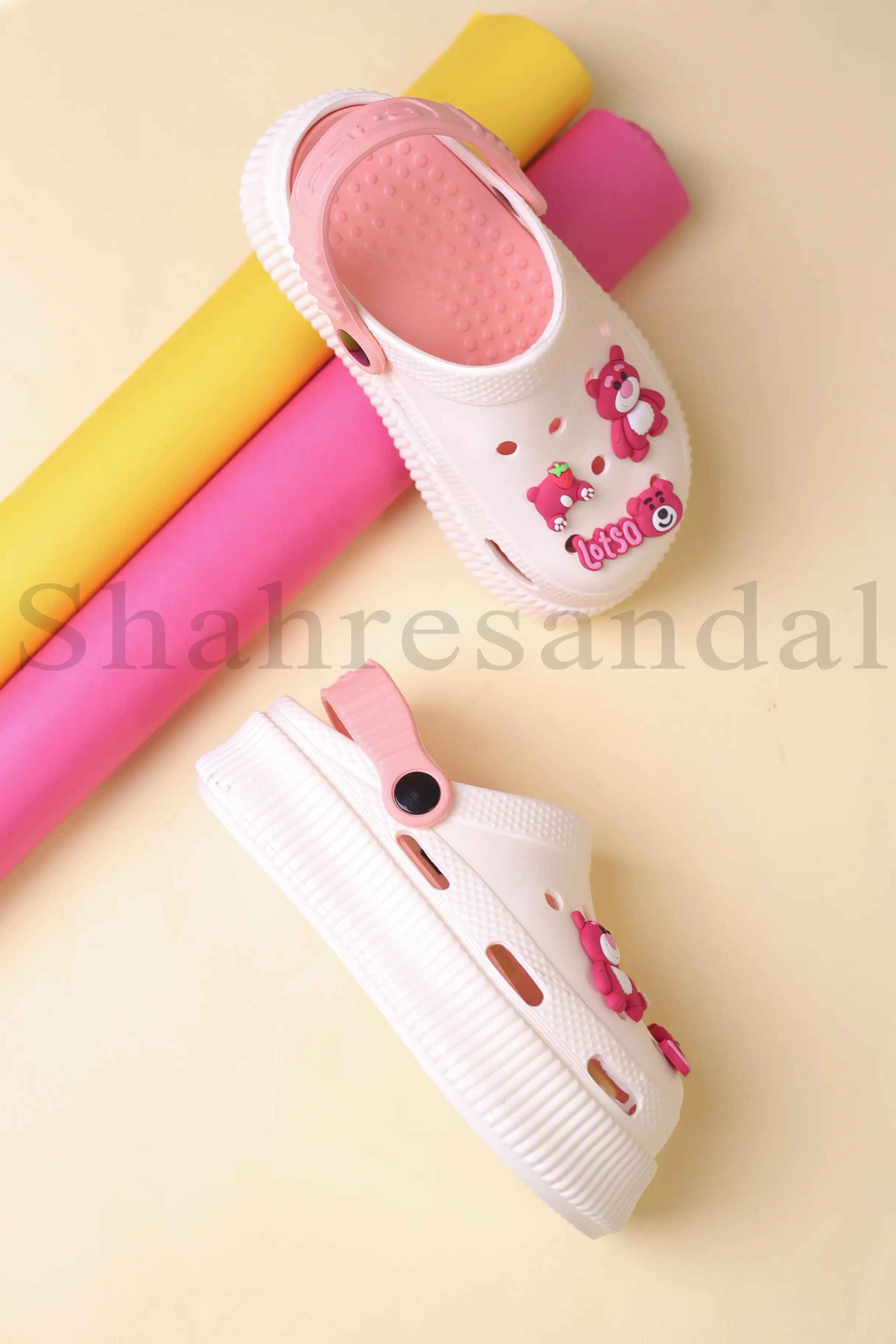 کراکس بچه گانه دلوین