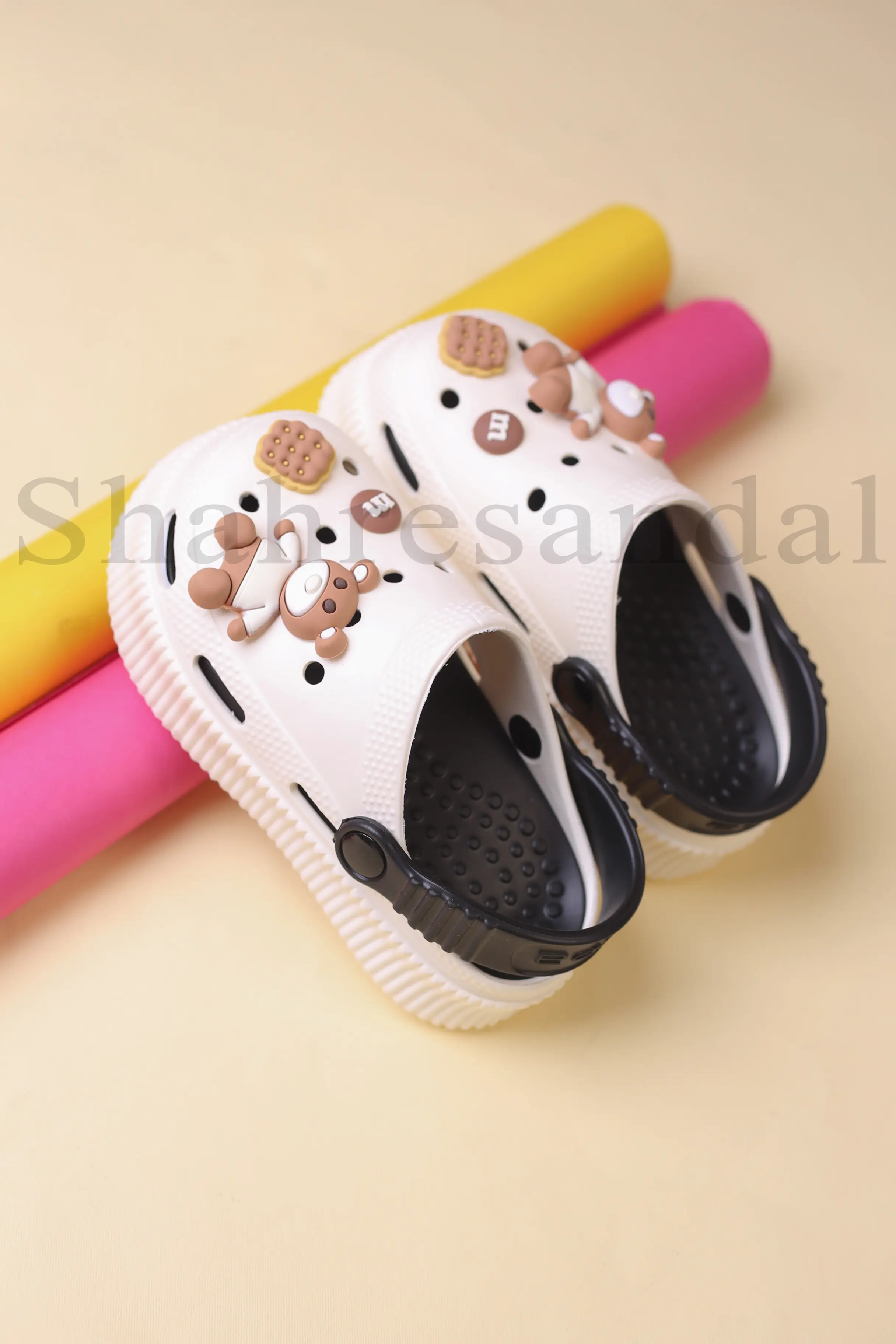 کراکس بچه گانه دلوین