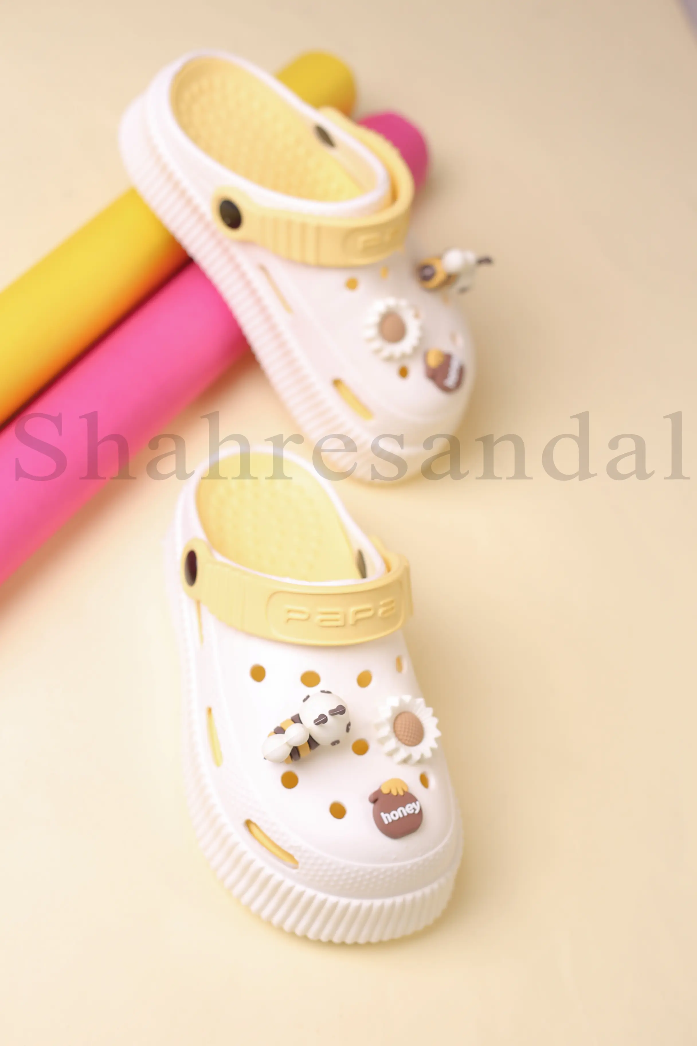 کراکس بچه گانه دلوین