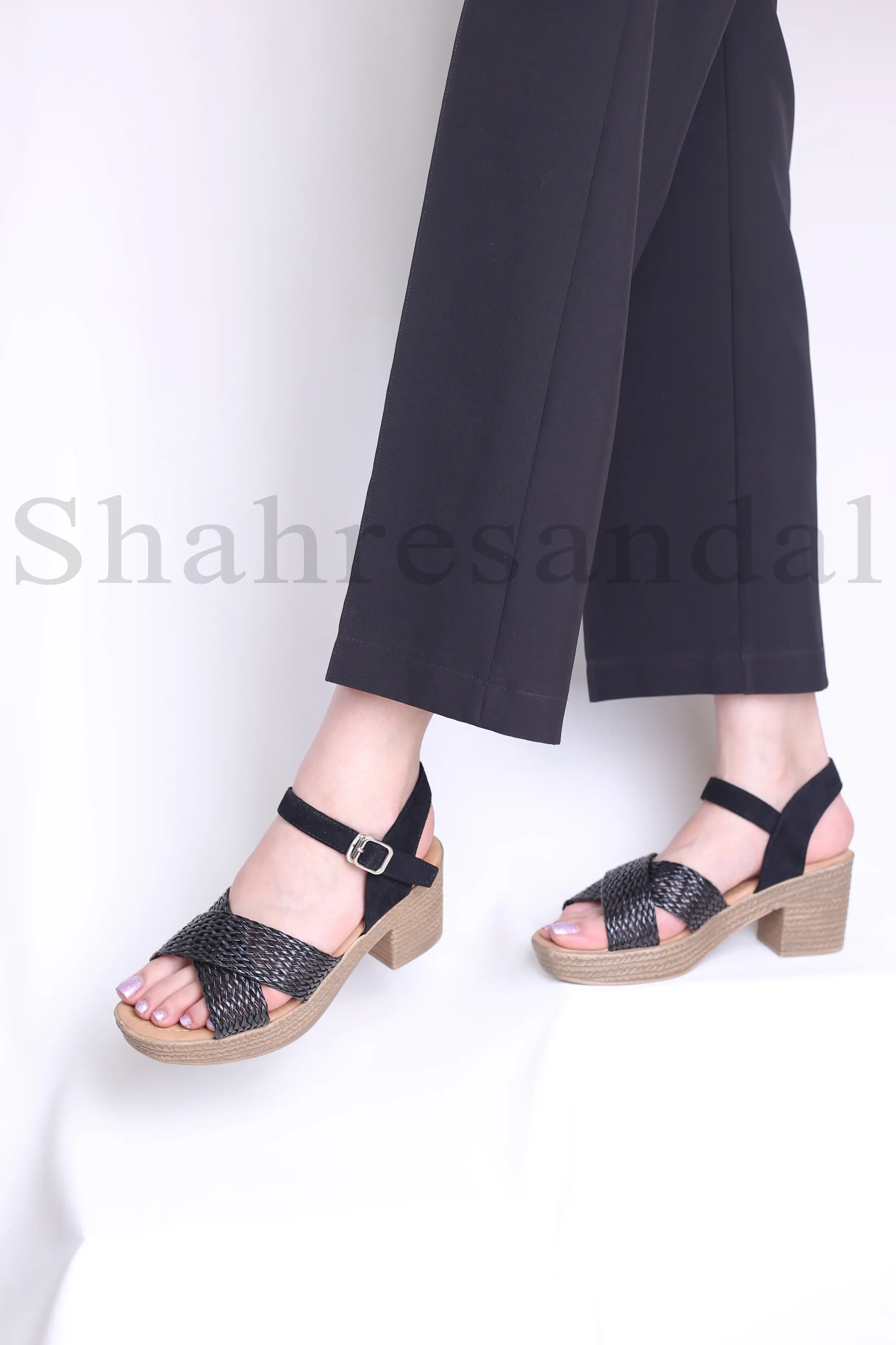 کفش صندل رکابدار زنانه واله