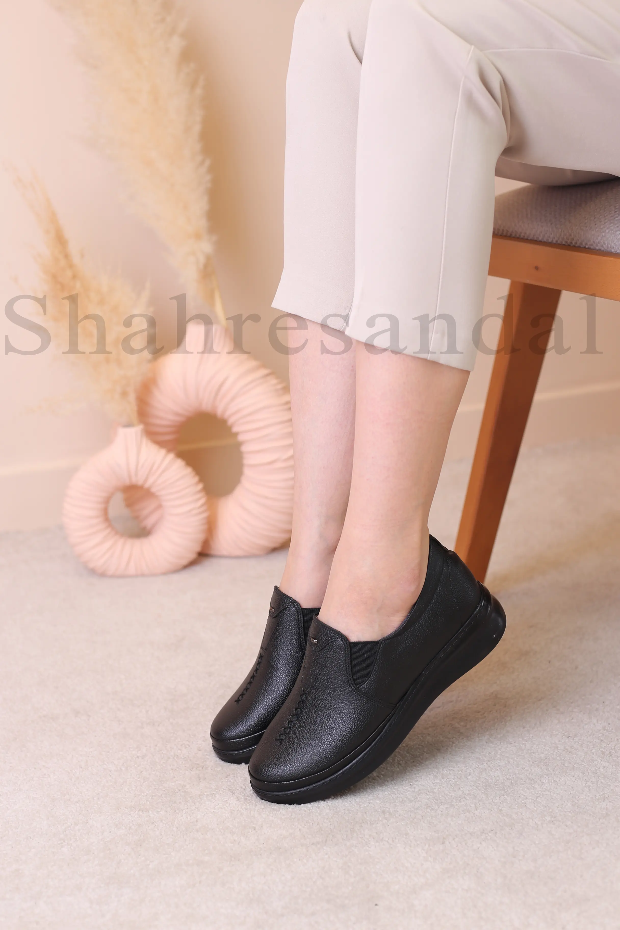 کفش پرسنلی زنانه گندم کد 4004