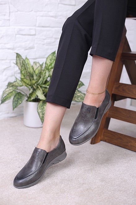 کفش پرسنلی زنانه لاکا