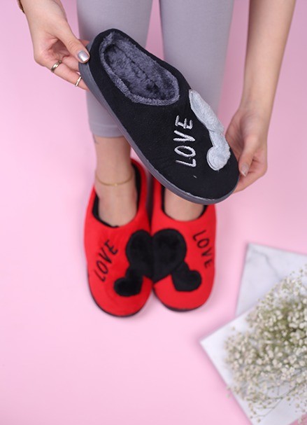 پاپوش جلو بسته زنانه قلب