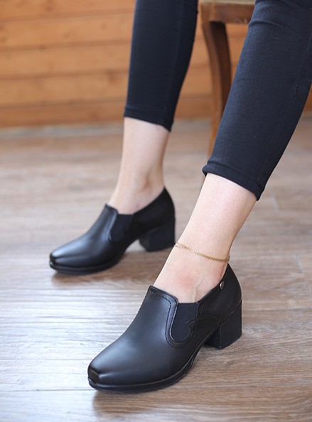 کفش پرسنلی زنانه شعله شاخ دار پیک