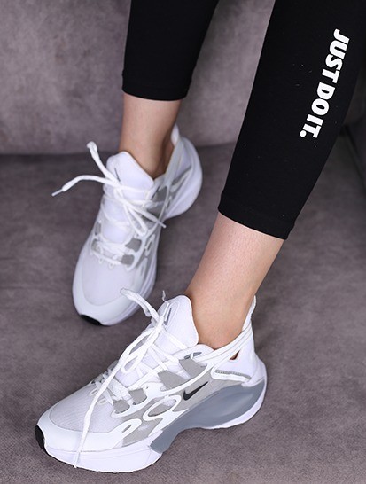 کفش اسپرت زنانه سیگنال