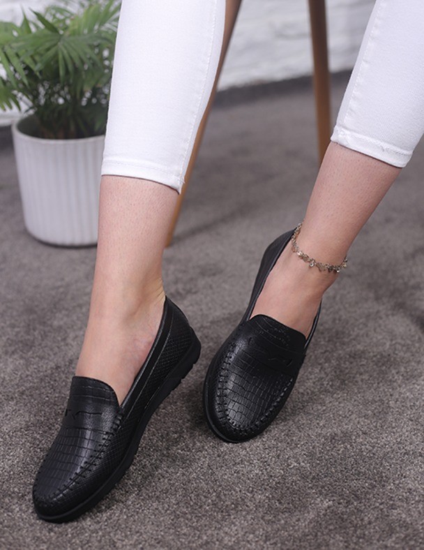 کفش کالج زنانه اس