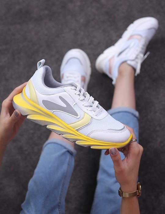 کفش اسپرت زنانه بروکس