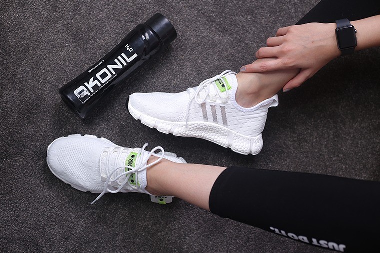 کفش اسپرت زنانه آدیداس کشی