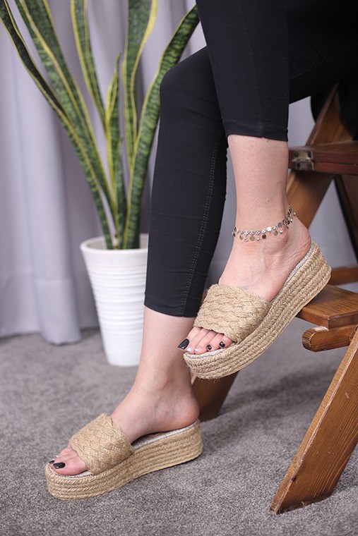 کفش صندل زنانه مونیکا