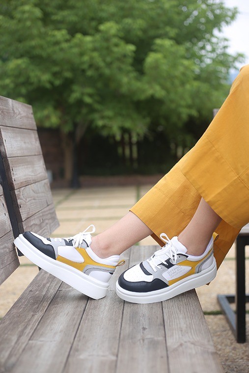 کفش اسپرت زنانه آلدو داریس