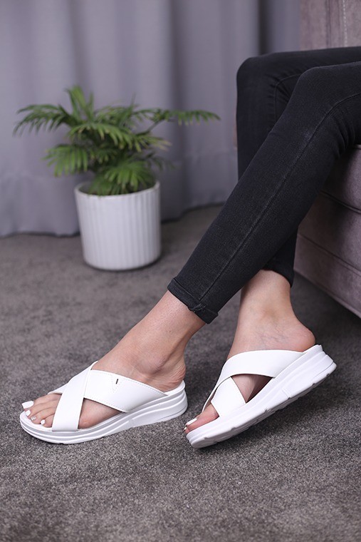 کفش صندل زنانه ایکس مدیکال