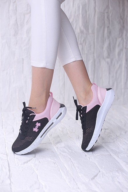 کفش اسپرت زنانه آندر آرمور