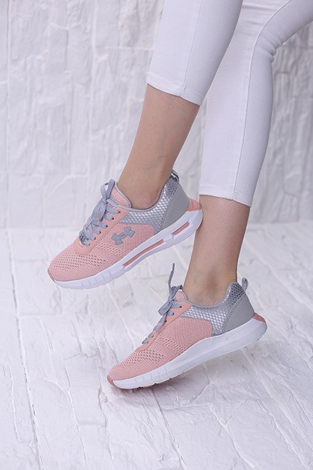 کفش اسپرت زنانه آندر آرمور