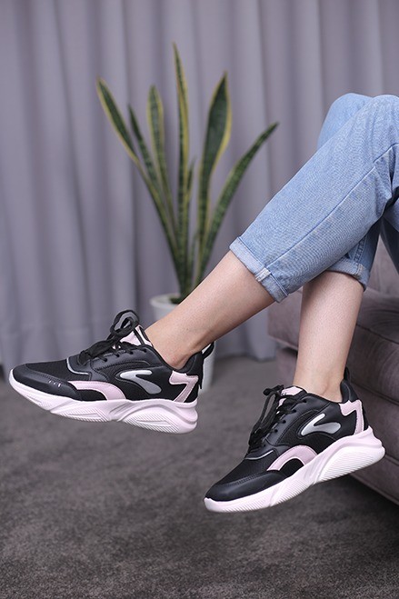 کفش اسپرت زنانه بروکس