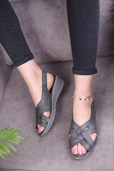 کفش صندل رکابدار زنانه مولتی شاینا