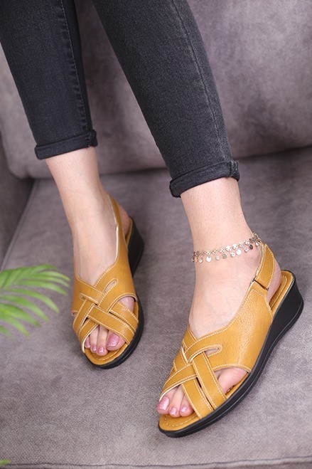 کفش صندل رکابدار زنانه مولتی شاینا