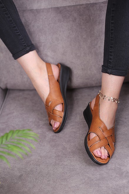 کفش صندل رکابدار زنانه مولتی شاینا