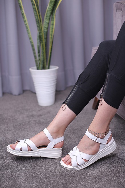 کفش صندل رکابدار زنانه کتی مدیکال