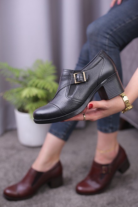 کفش چرم زنانه هوگو