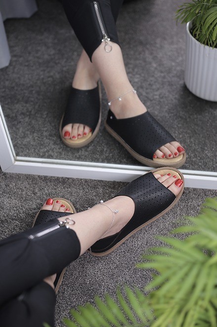 کفش صندل زنانه لاما جاپا